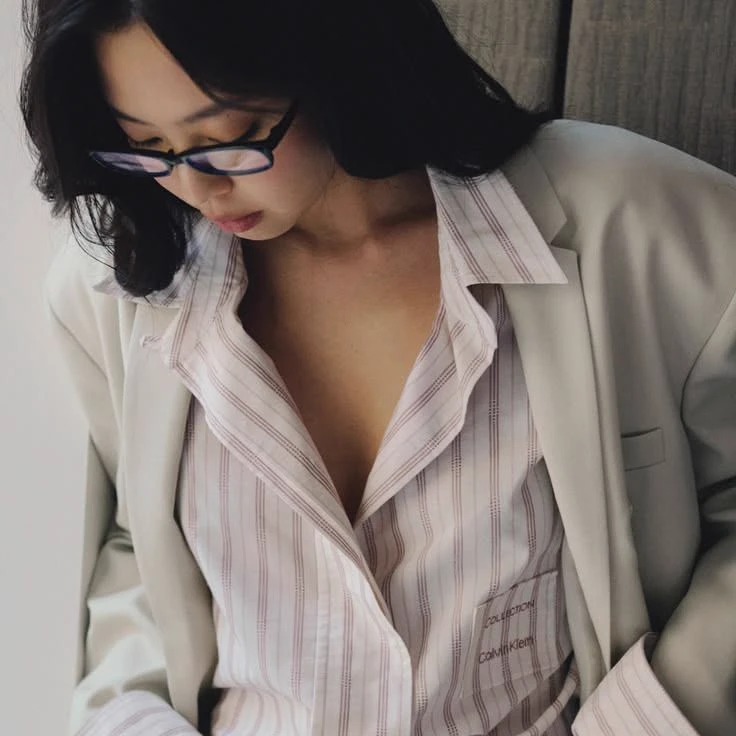 Jennie thumbnail