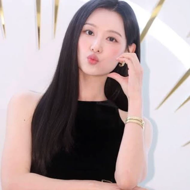 Kim Ji-won thumbnail