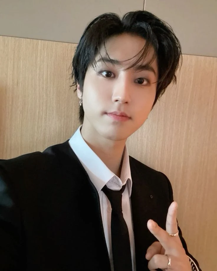 Han Jisung thumbnail
