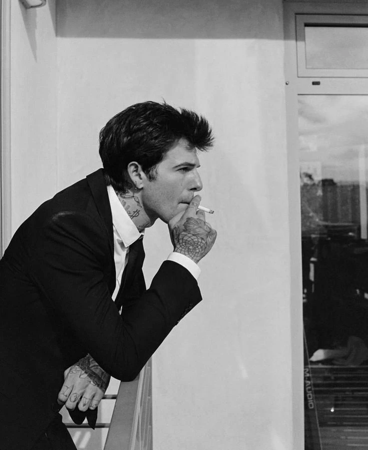 Jesse Rutherford (Age Gap) thumbnail