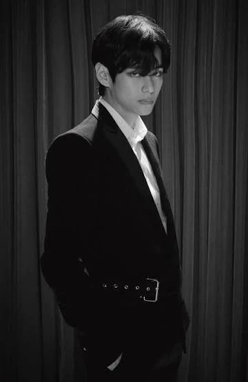 Kim Taehyung-V thumbnail
