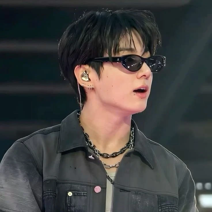 Jeon Jungkook thumbnail