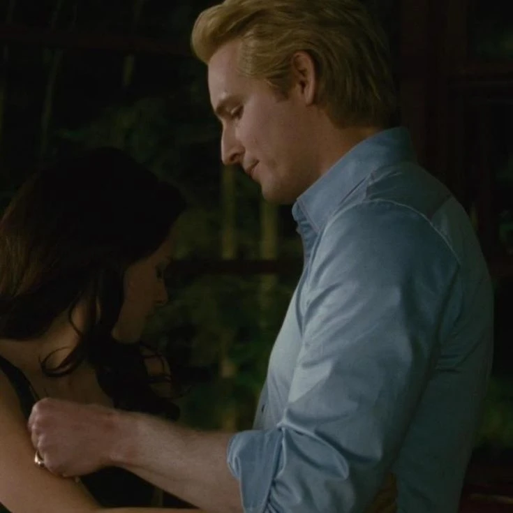 Carlisle Cullen thumbnail