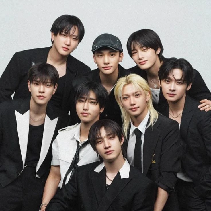 straykids thumbnail