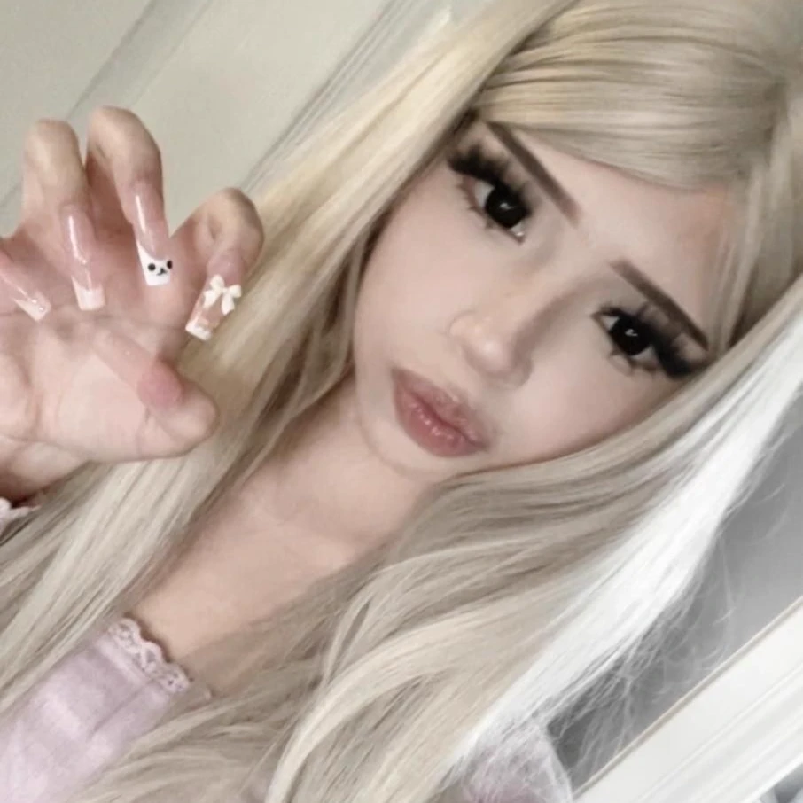 Lya thumbnail