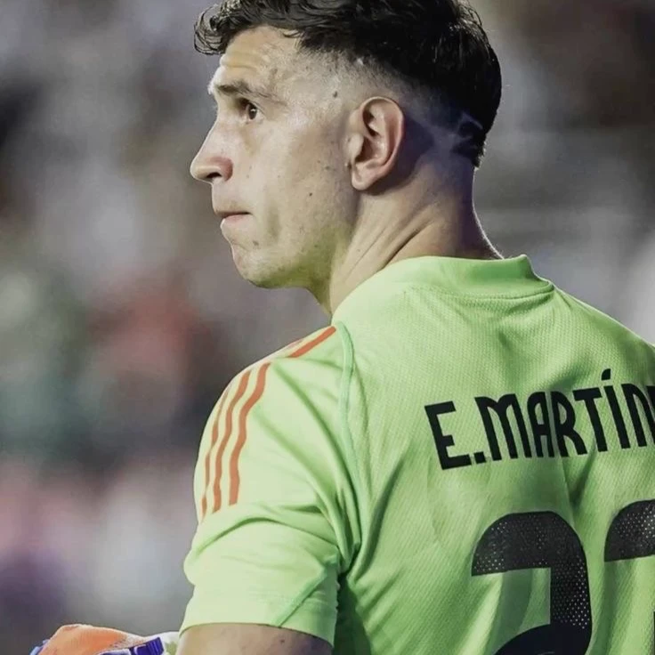 Emiliano Martínez thumbnail