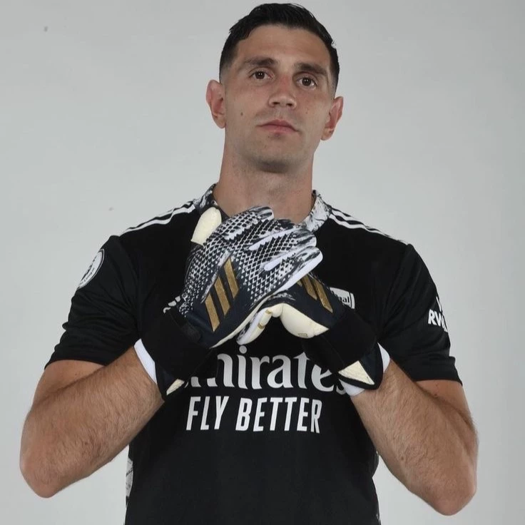 Emiliano Martínez thumbnail