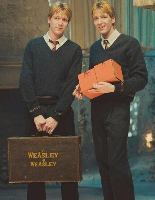 George and Fred Weasley thumbnail