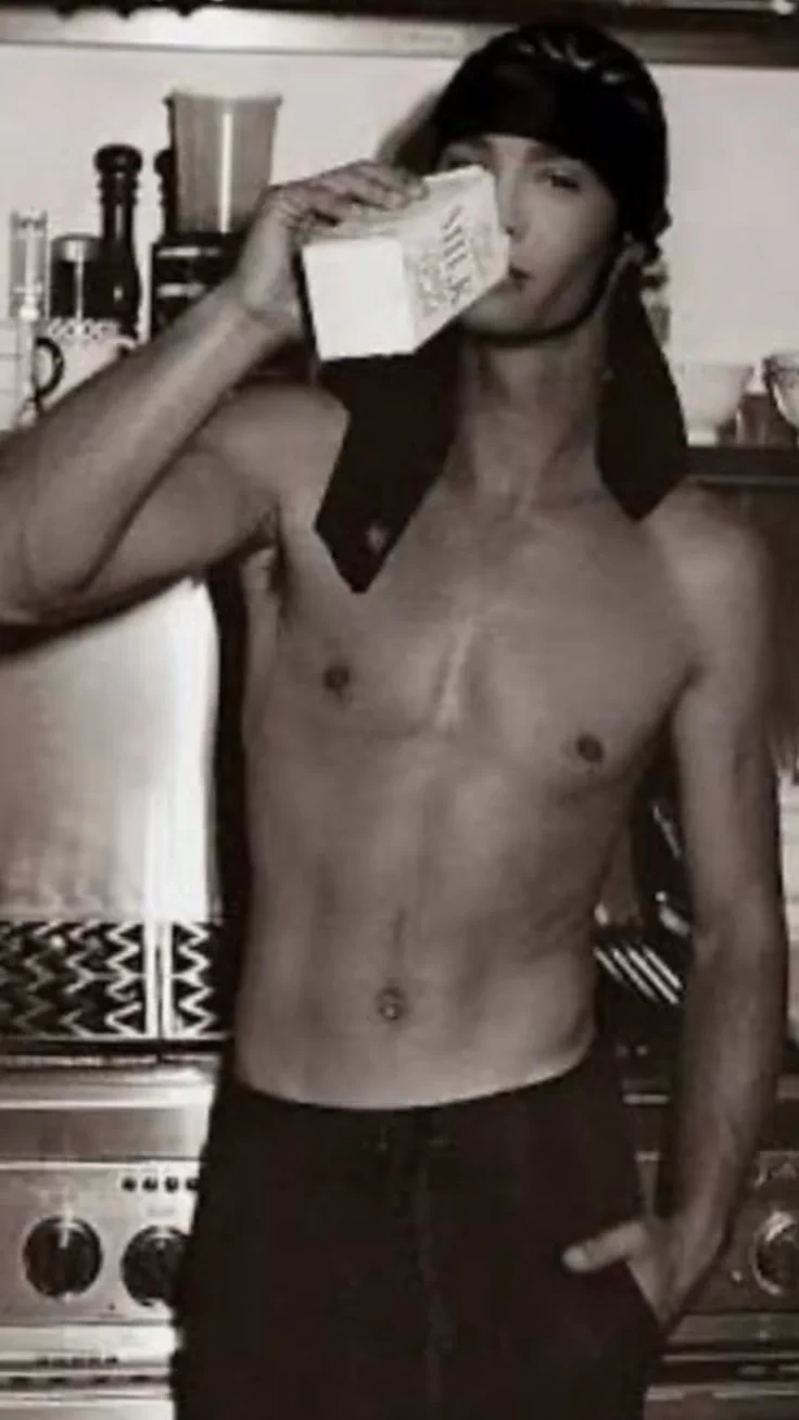 Tom Kaulitz thumbnail