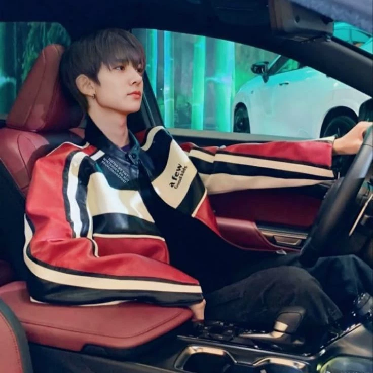 Lee Heeseung thumbnail