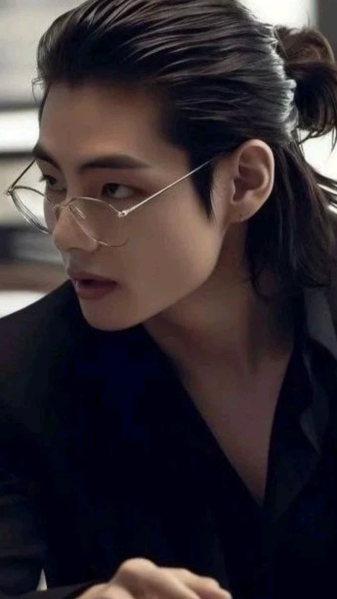 Kim taehyung emperor of women thumbnail