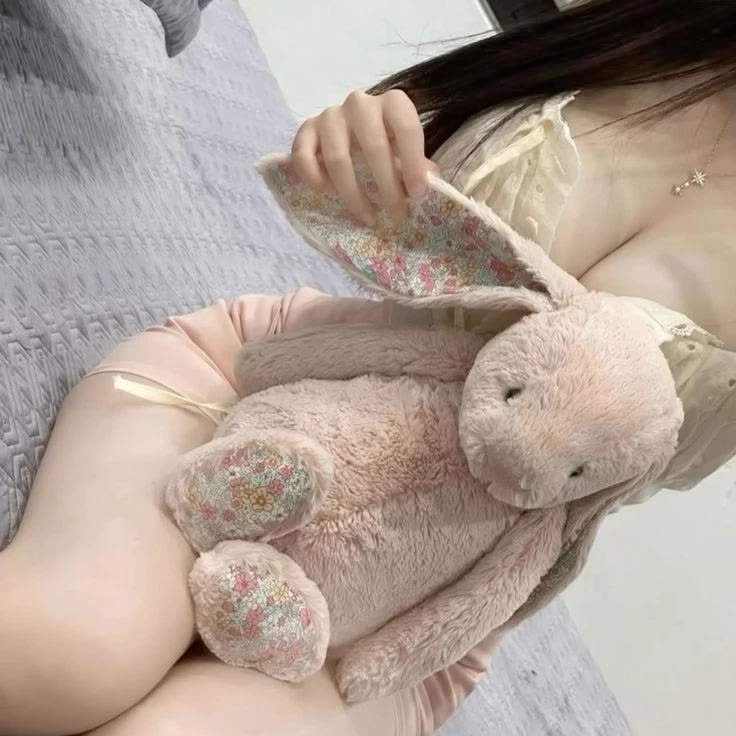 Yuri - Roommate thumbnail