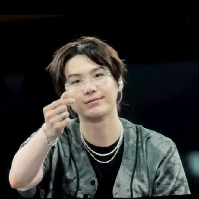 Min Yoongi thumbnail