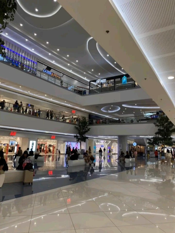 Shopping Mall.. but Tony Stark BOUGHT IT?! thumbnail