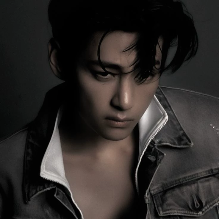 Kim Taehyung  thumbnail