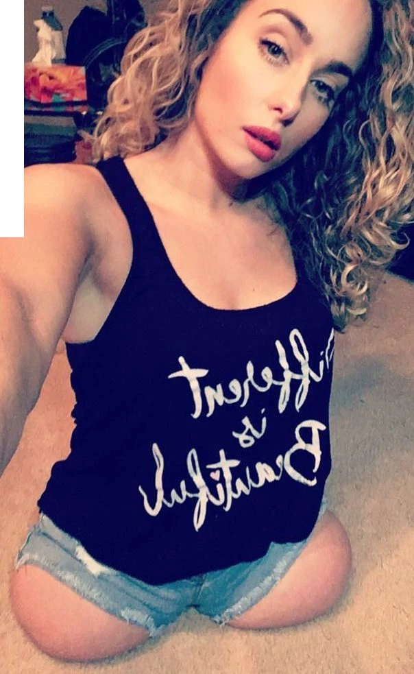amputee girlfriend thumbnail