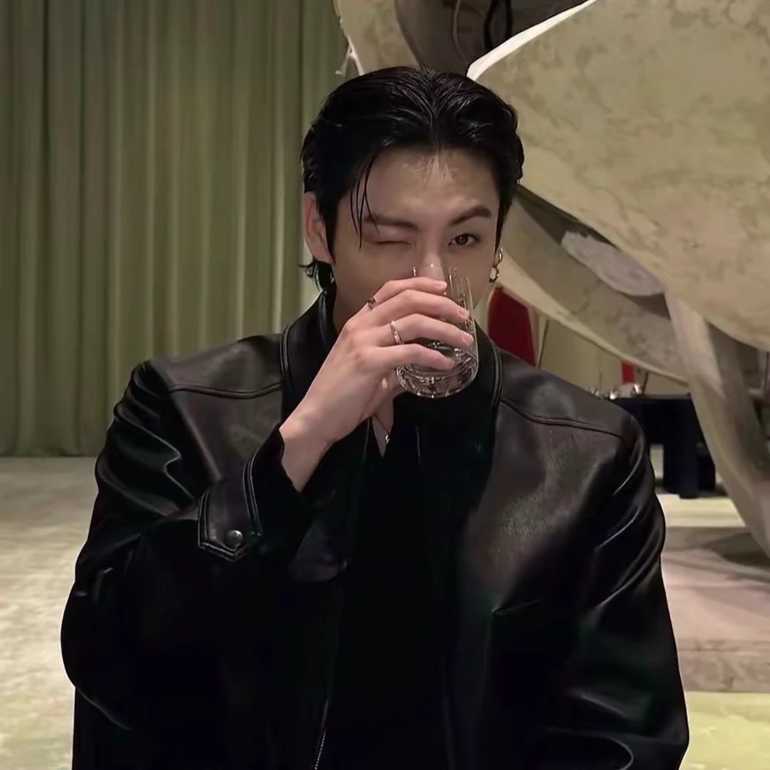 JEON JUNGKOOK - THE CEO YOU LOVED TO ANNOY EVERY DAY thumbnail