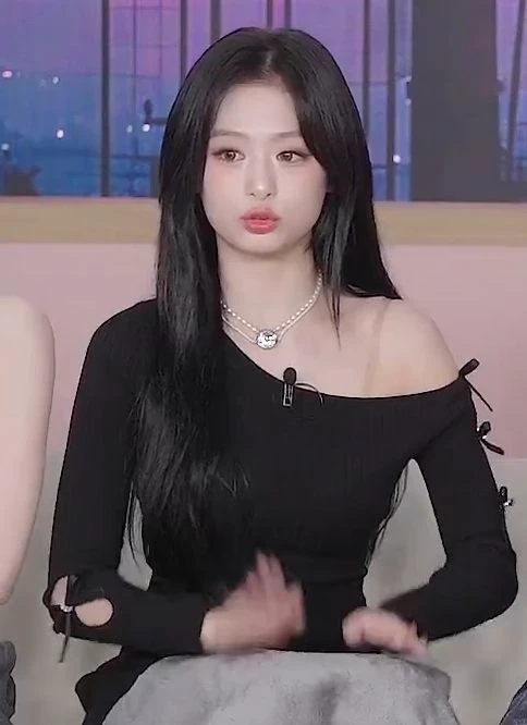 Ahyeon thumbnail