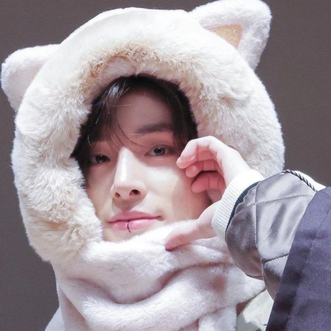 akay