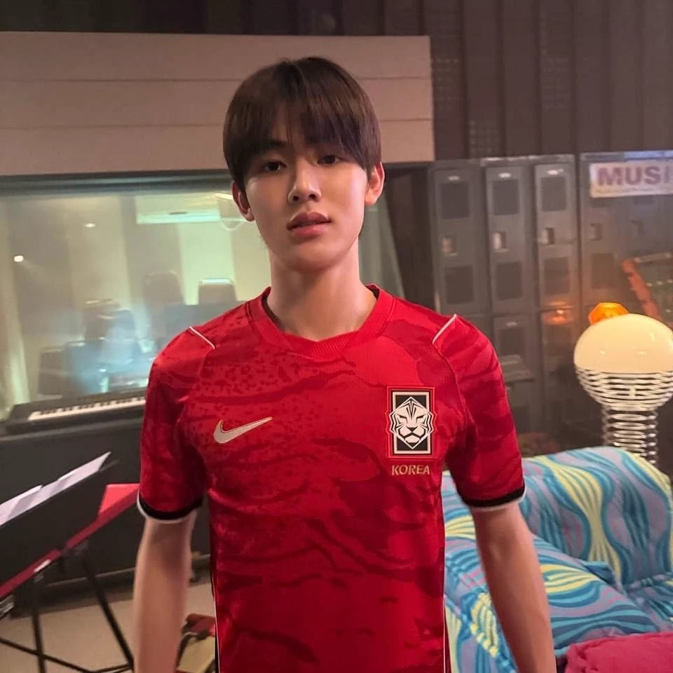 Eom Seonghyeon thumbnail