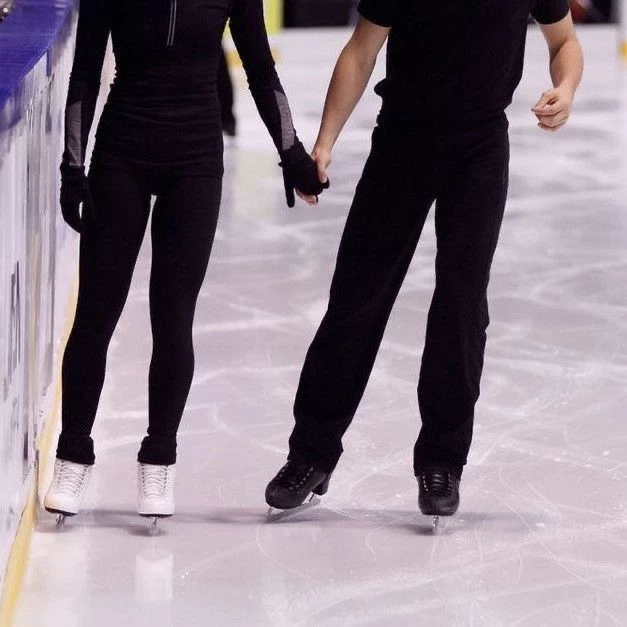 Kairoos ice skating thumbnail