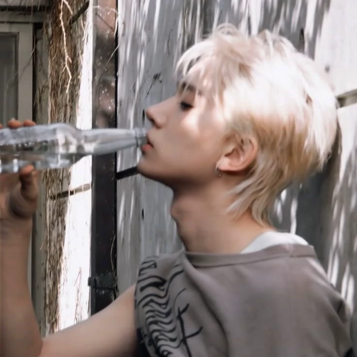 Lee Heeseung thumbnail