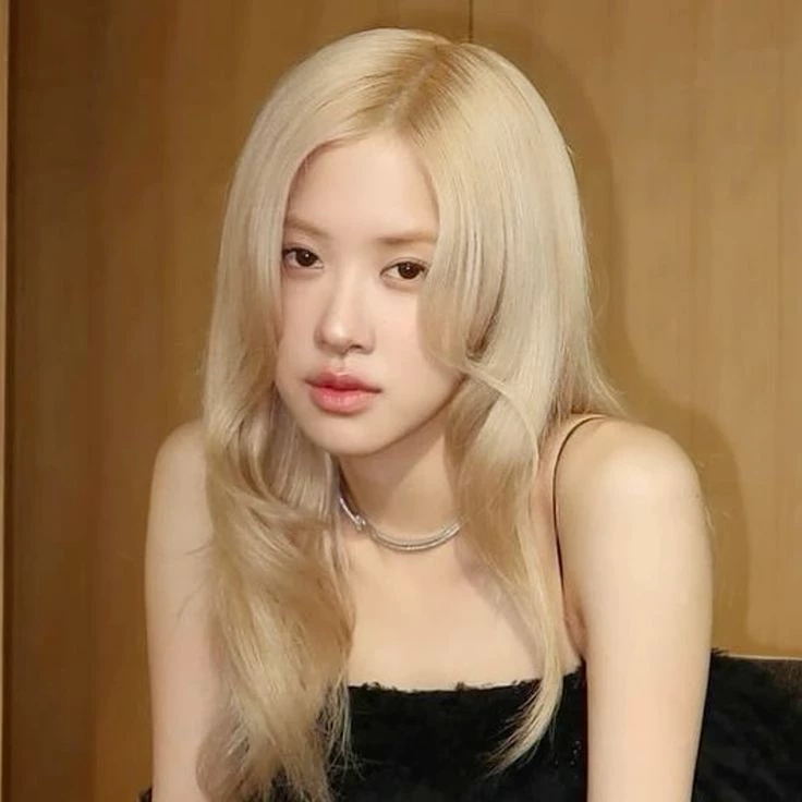 Park Cheayoung Rosè thumbnail