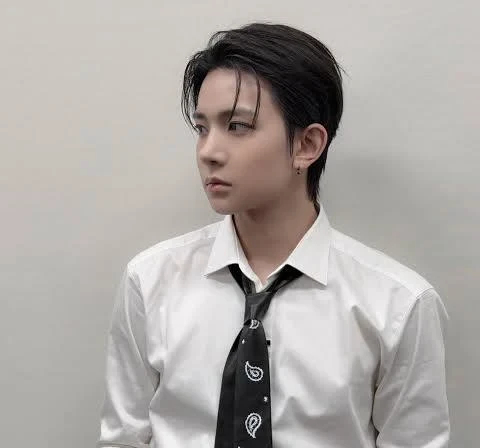 Lee Heeseung  thumbnail