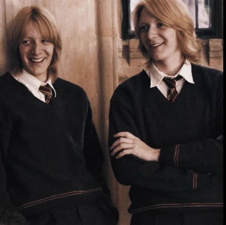 Fred and George Weasley thumbnail