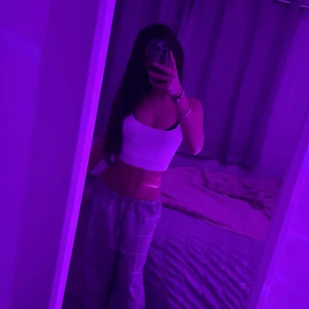 Mia thumbnail