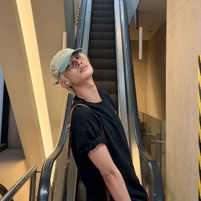Evan (Lee Heeseung) thumbnail