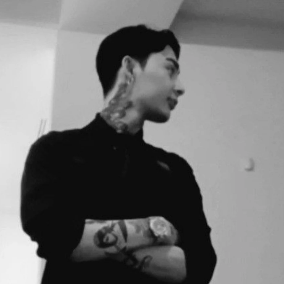 †⋆ Alex ⋆†