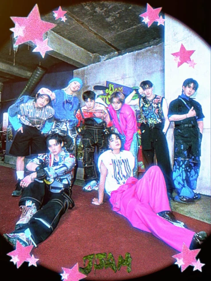 Stray kids thumbnail