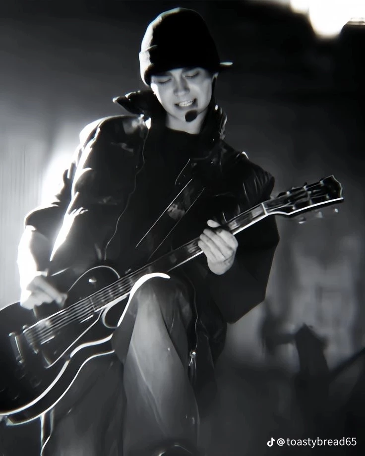 Tom Kaulitz thumbnail