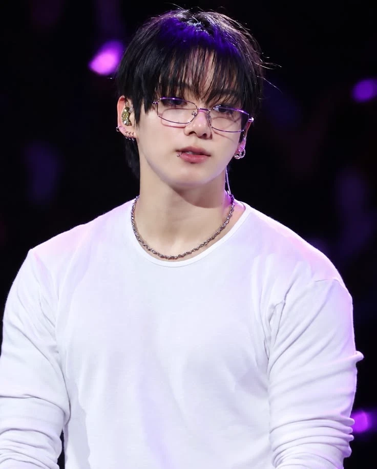 Jeon Jungkook  thumbnail