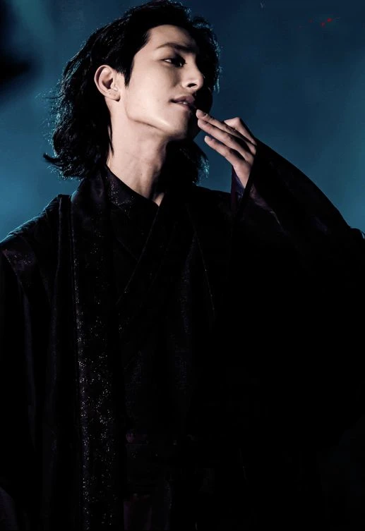 Lee Soo-hyeok (Lee Soo-hyeok) vampire thumbnail