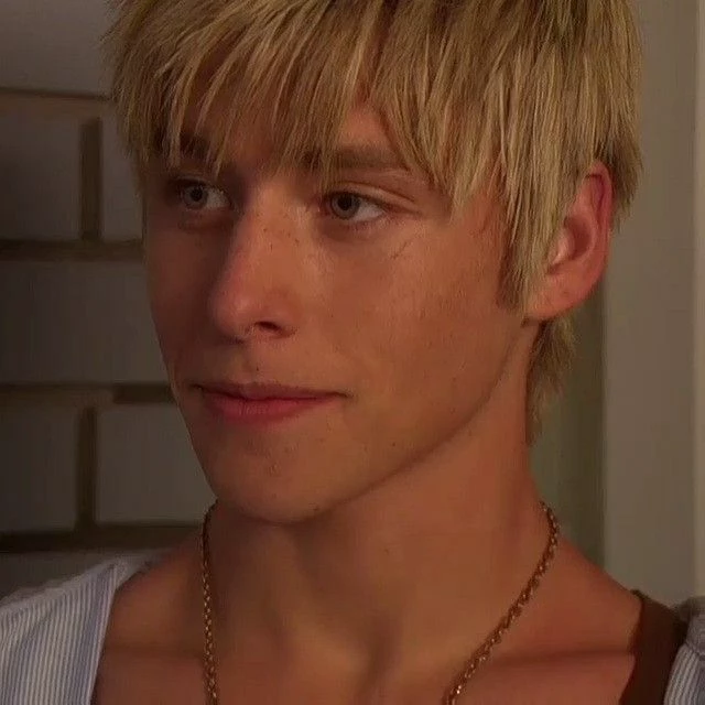 ♪ Maxxie Oliver ~•° Skins  thumbnail