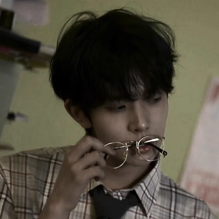 Lee Heeseung thumbnail