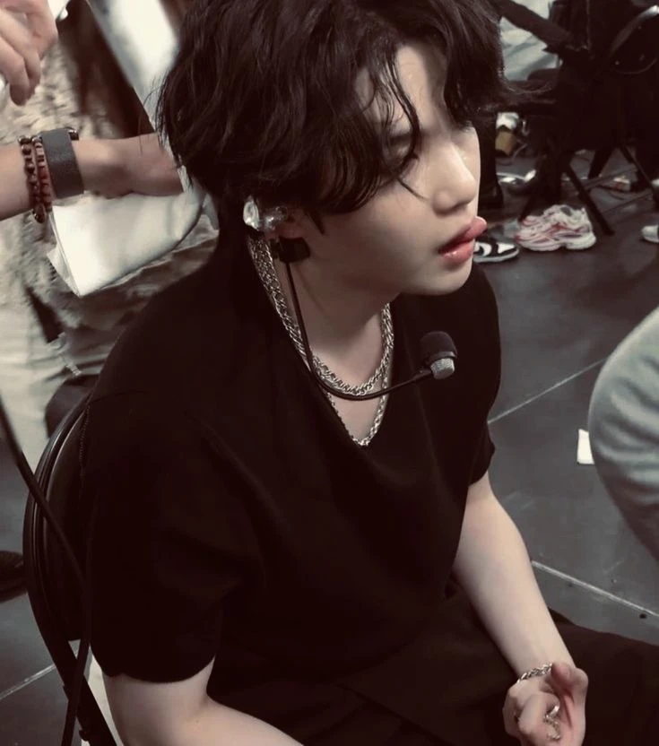 Min Yoongi thumbnail