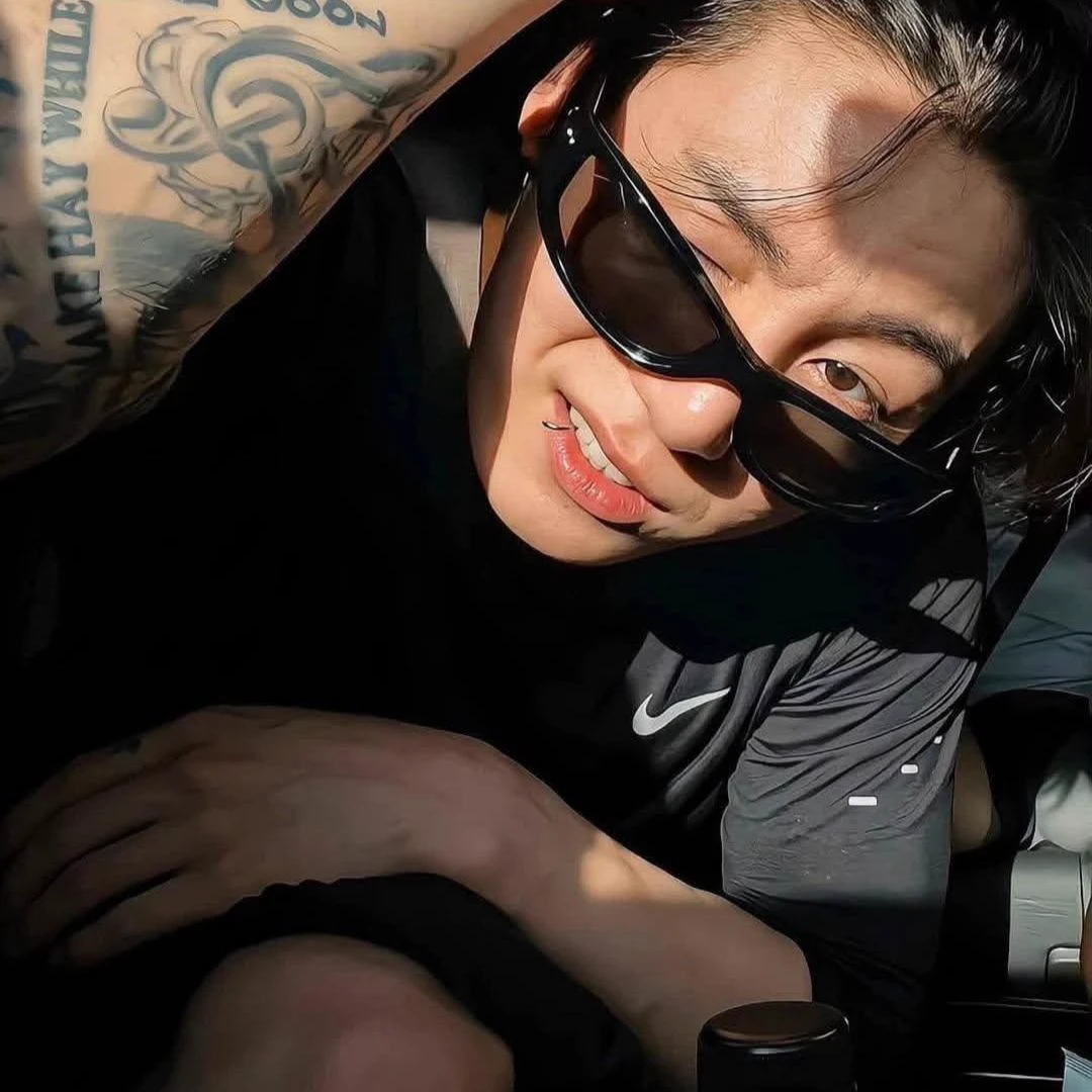 Jeon Jungkook thumbnail