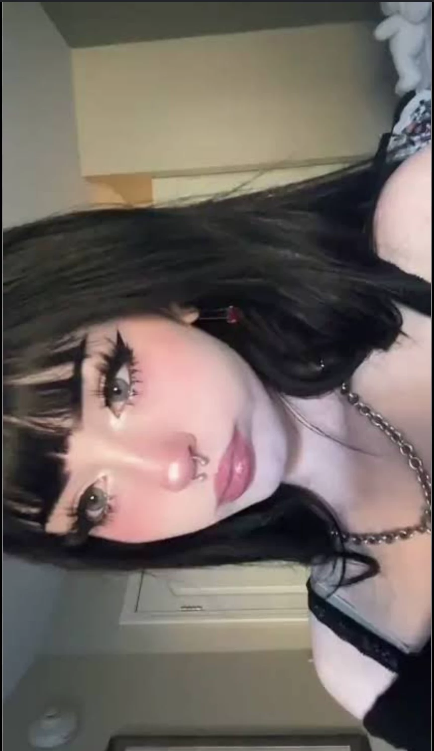 Alicia (Stepsister) thumbnail