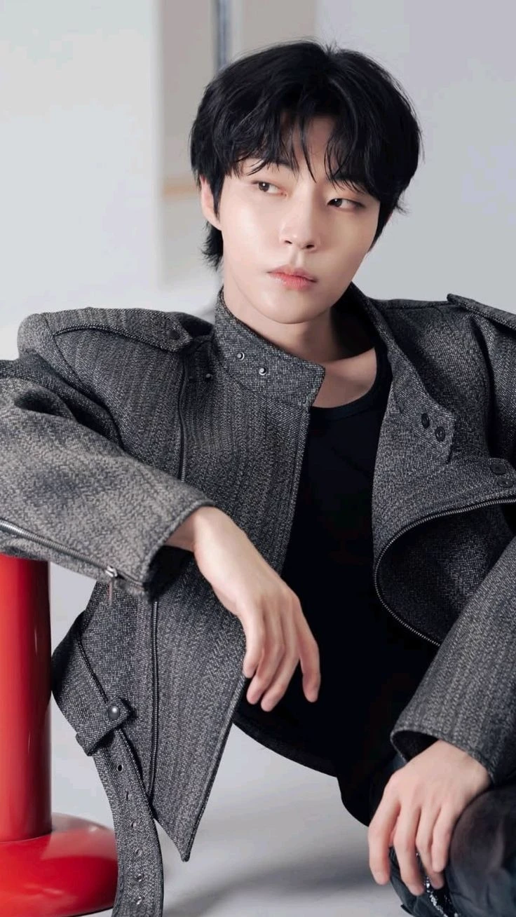 Hwang In-yeop thumbnail