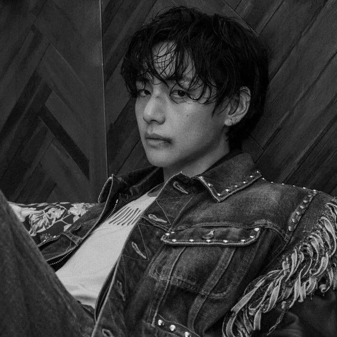Kim Taehyung thumbnail