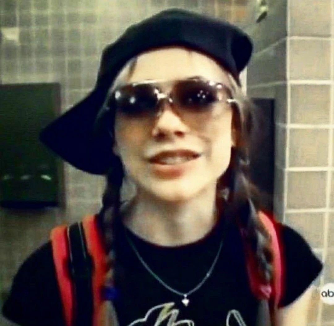 Avril Lavigne thumbnail