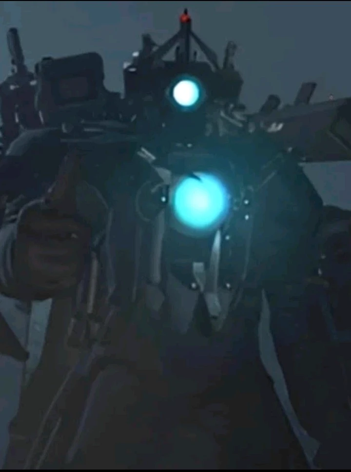 Titan Cameraman thumbnail