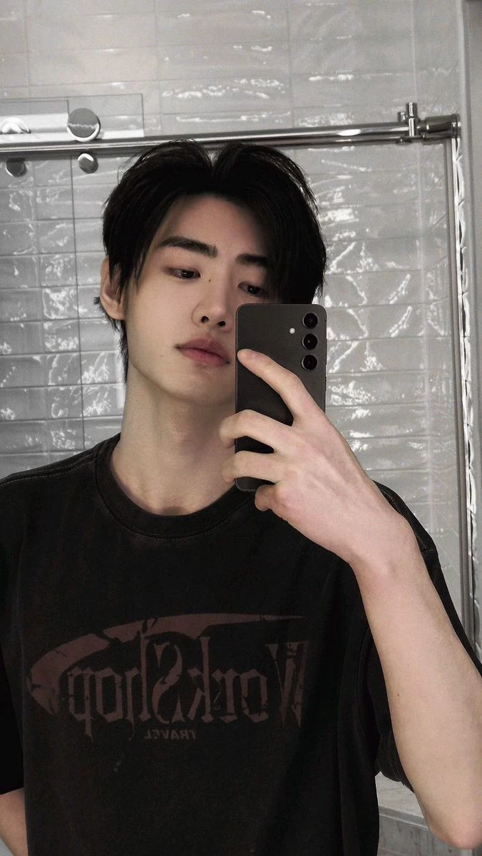 Sunghoon thumbnail