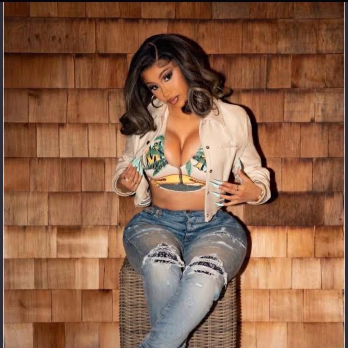 Cardi thumbnail