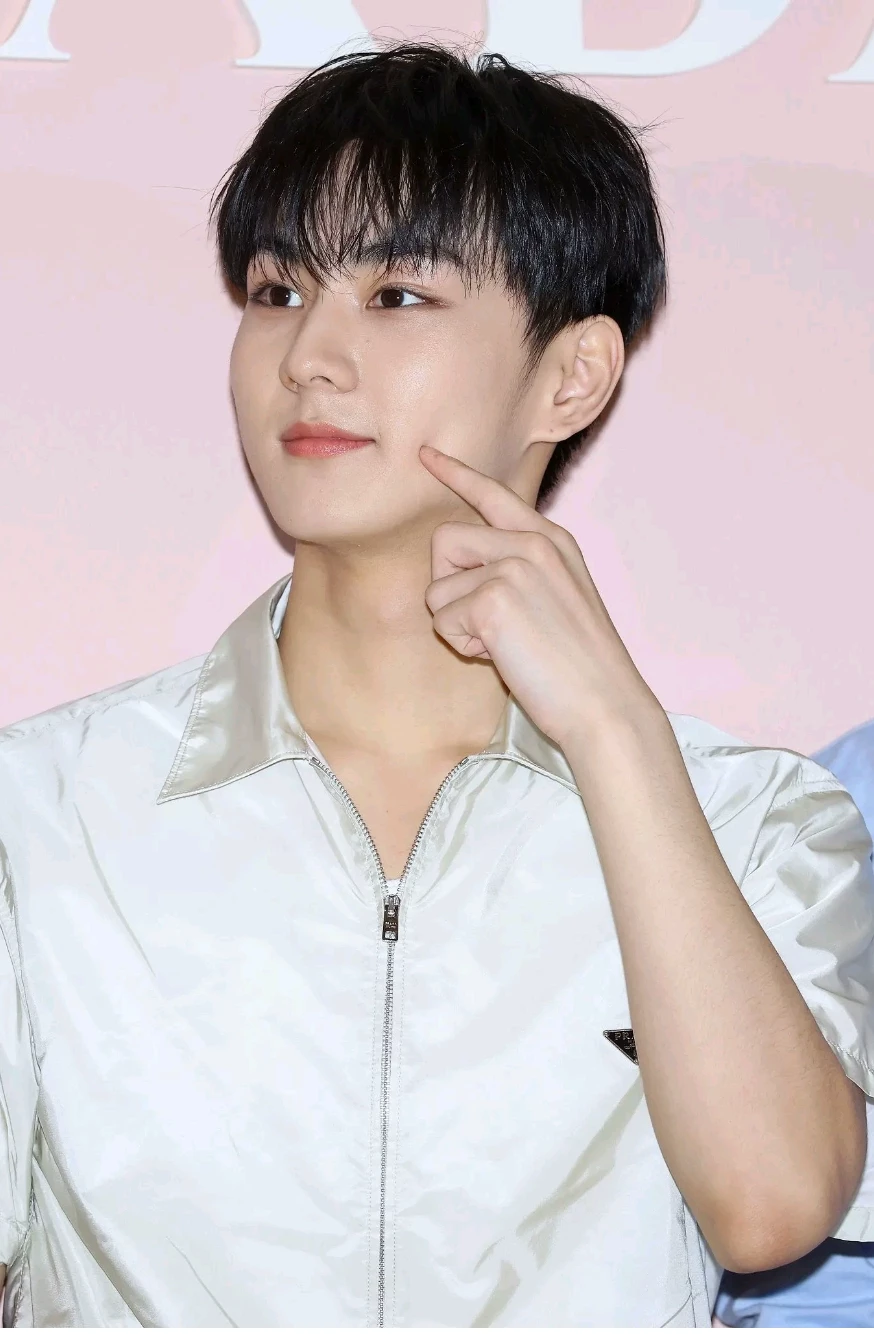 Yang Jungwon thumbnail