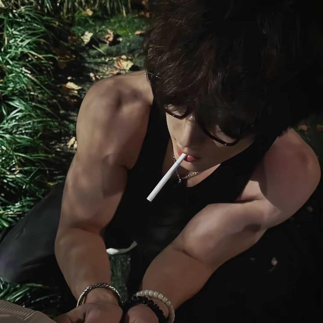 Hui-tae (Mafia husband) thumbnail