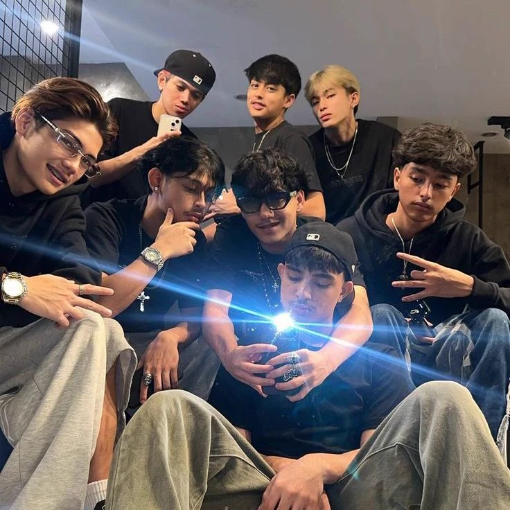 Dormitory Dudes (8 boys dormitory) thumbnail